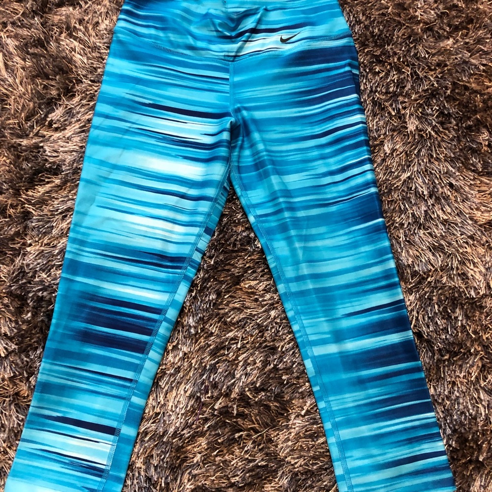 Nike Capri Legend pants